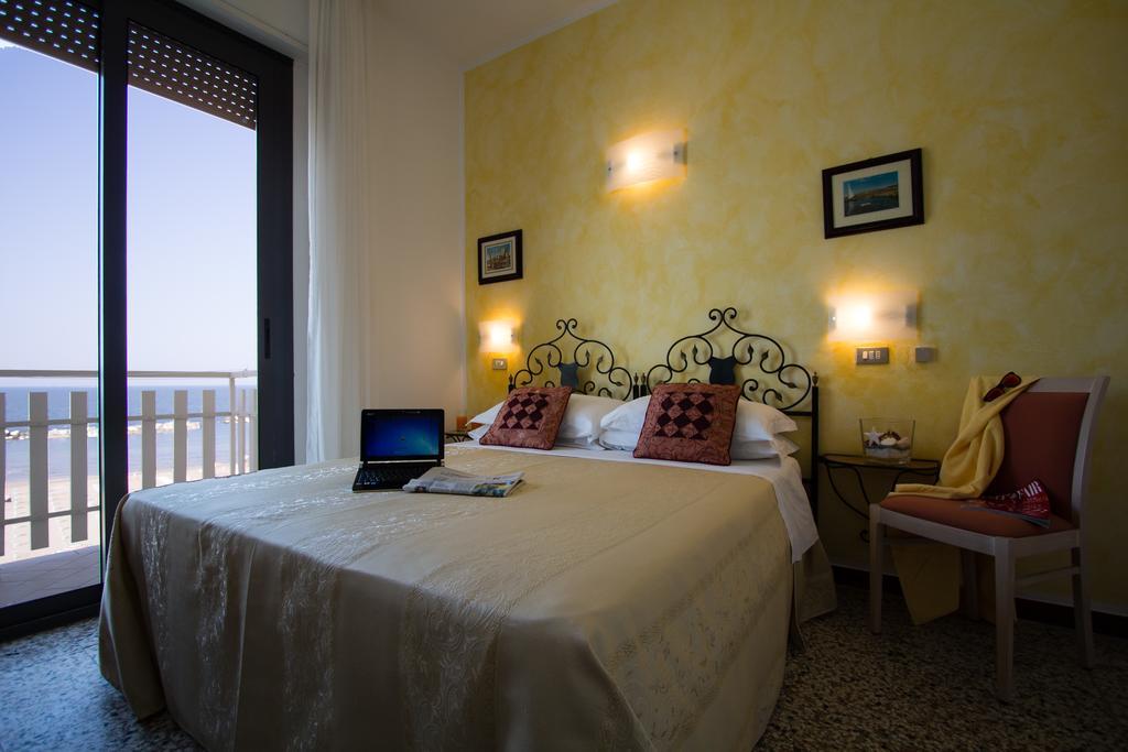 Hotel Villa Sole Resort Bellaria-Igea Marina Quarto foto